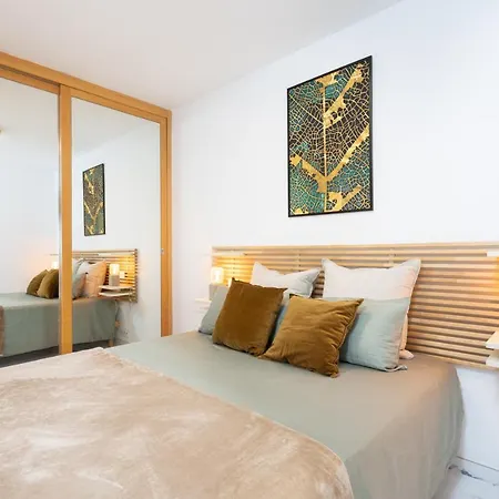 Cozy And Stylish 1st Sea Line